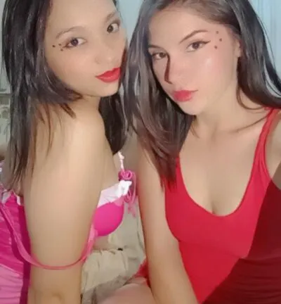 Live sex webcam photo for Emma_Lily23 #275485016