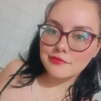 Live sex webcam photo for Emmalu18 #276643551