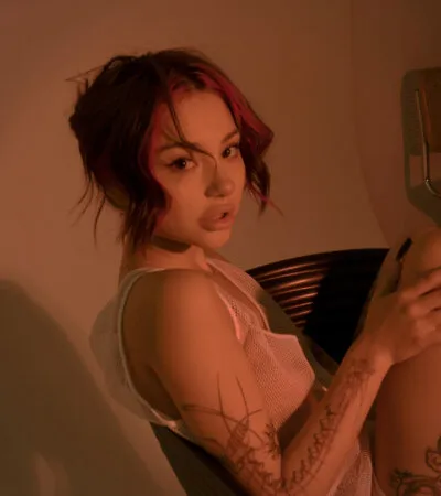 Live sex webcam photo for Era_Shy #275544265