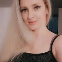 Live sex webcam photo for Ericka369 #278130615