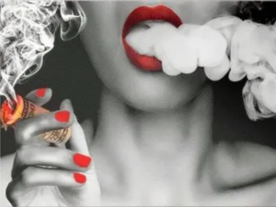 Live sex webcam photo for Evaliciouss #275423853