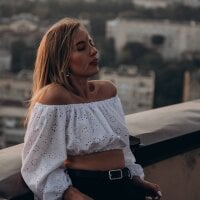 Live sex webcam photo for Evas_Queen #277355010