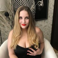 Live sex webcam photo for FallonSweet #275926153