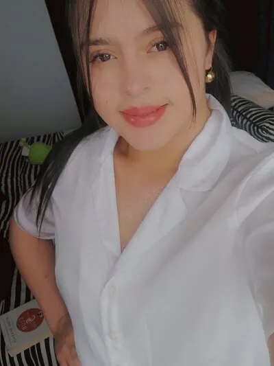 Live sex webcam photo for Fernanda95 #275429378