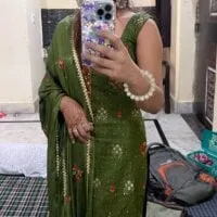 Live sex webcam photo for Geeta_AR66 #277671675