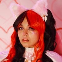 Live sex webcam photo for GeralRose8 #278065429