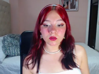 Live sex webcam photo for GinnyRed #275537129