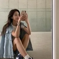 Live sex webcam photo for Glenda-LanChi #277083328