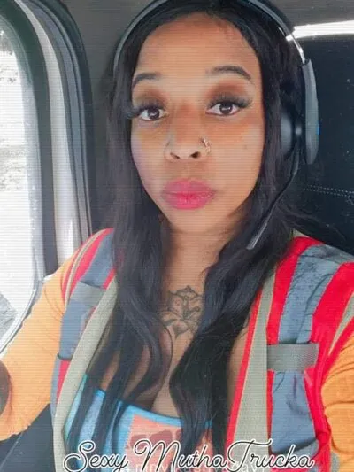 Live sex webcam photo for GoddessOfExxxtasy #275731565