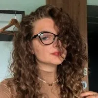 Live sex webcam photo for GoldyHolmes #277304782