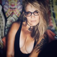 Live sex webcam photo for Gypsymama@xh #276007732