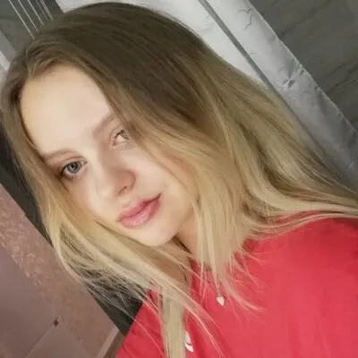 Live sex webcam photo for Hailey_Bay #275442365