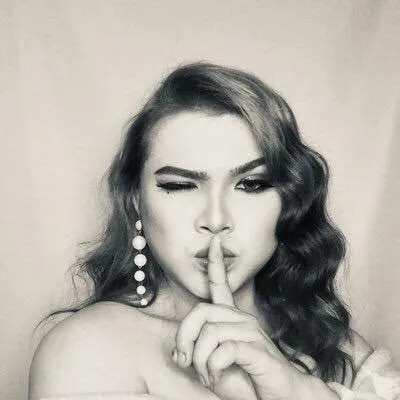 Live sex webcam photo for Hailly #275426053