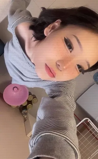 Live sex webcam photo for Hanajung #275488001