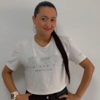 Live sex webcam photo for HannahHolt #276705428