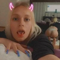 Live sex webcam photo for Heeyh_o #276888408