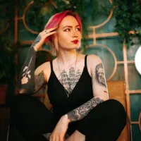 Live sex webcam photo for HelenAngelic #275878335