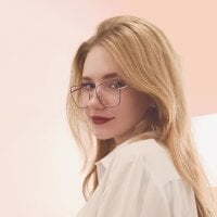 Live sex webcam photo for HelenDenis #276984386