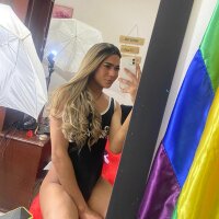 Live sex webcam photo for Hellen_moons1 #276275675