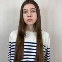 Live sex webcam photo for HillaryHurt #277333771