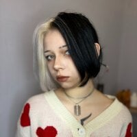 Live sex webcam photo for HinaSinel #277369283