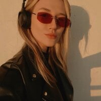 Live sex webcam photo for HinaWelyri #277637126