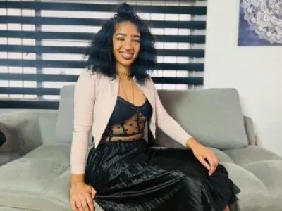 Live sex webcam photo for HinnataLewis #275492762