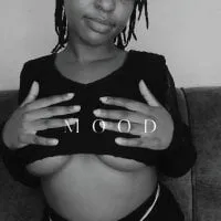 Live sex webcam photo for Honey_Pot123 #277366989