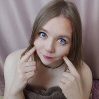 Live sex webcam photo for HornyyAlice #276507088