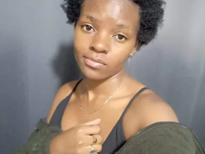 Live sex webcam photo for Hotgal_17 #275468399