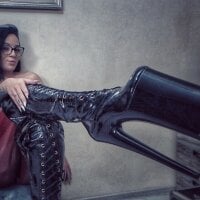 Live sex webcam photo for IzabellN #276682456