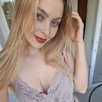 Live sex webcam photo for IzzyAzaleea #277988232