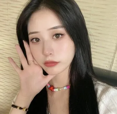 Live sex webcam photo for J-June #275559488