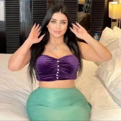 Live sex webcam photo for JILAN13 #275444262