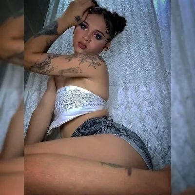 Live sex webcam photo for Jade_Shultz #275557578