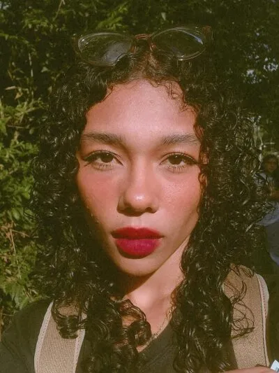 Live sex webcam photo for JanetCook #275447267