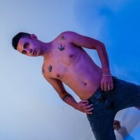 Live sex webcam photo for JefryHopper #276337220