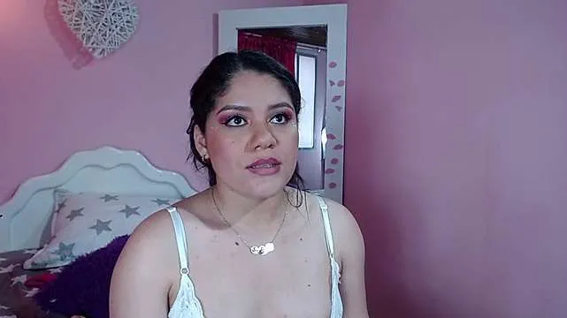 Live sex webcam photo for Jenn_Muriel_ #273217386
