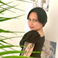 Live sex webcam photo for JoyceJee #276011160