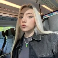 Live sex webcam photo for JuIcyOzzy #276626410