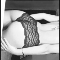 Live sex webcam photo for JuanAndLiss #275994975