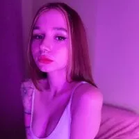 Live sex webcam photo for JuicyRedCherry #276382808