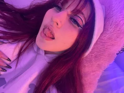 Live sex webcam photo for Jules_Bennet #275505656