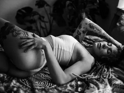 Live sex webcam photo for Julia_Juice #275600765