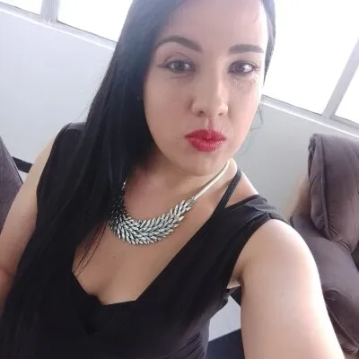 Live sex webcam photo for Juliana_adams #275460838