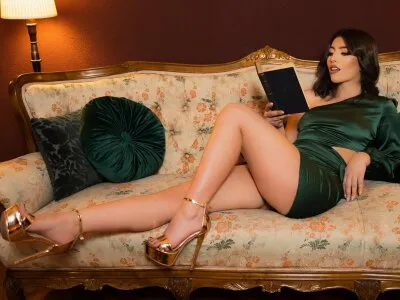 Live sex webcam photo for JulyPaulsen #275447418