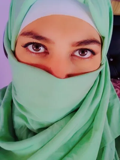 Live sex webcam photo for KarinEmira #275436654