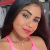 Live sex webcam photo for KarinaEstrada #277470166