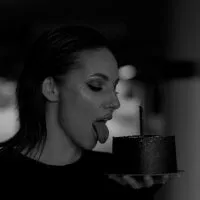 Live sex webcam photo for Karina_Caramel #277469882