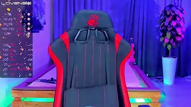 Live sex webcam photo for Katy_rose_ #273219208